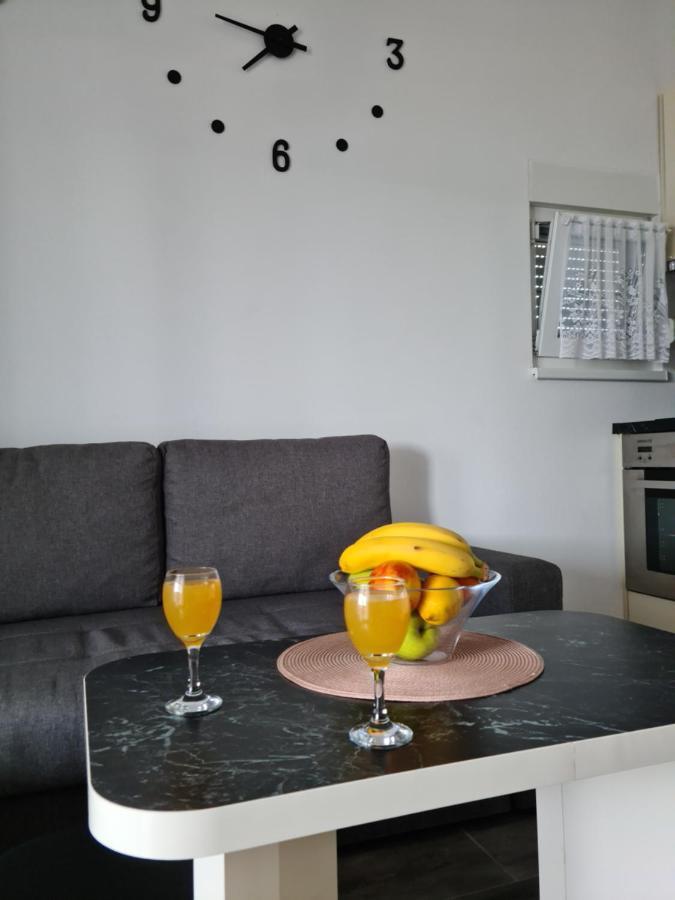 Apartmani Rudi Anic Exterior photo
