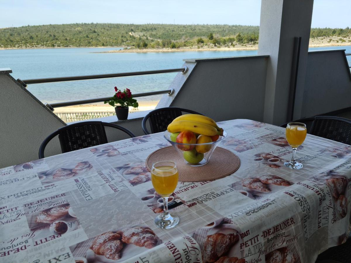 Apartmani Rudi Anic Exterior photo
